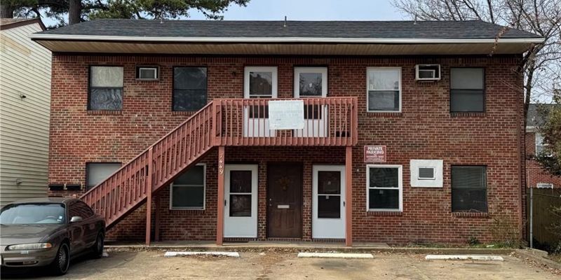 Norfolk Apartment: 7449 Fenner St
