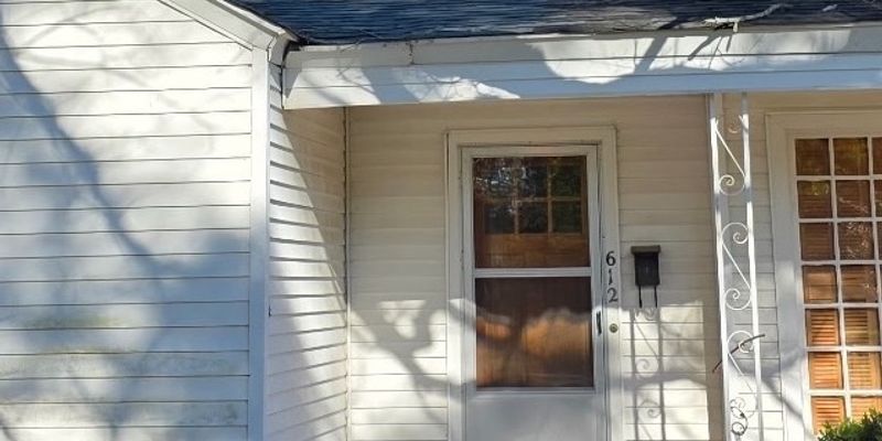 Florence House: 612 Greenway Dr