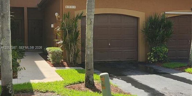 Weston Townhome: 1599 Veracruz Ln