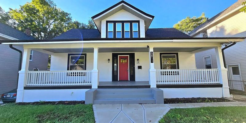 Cincinnati House: 5811 Bramble Ave