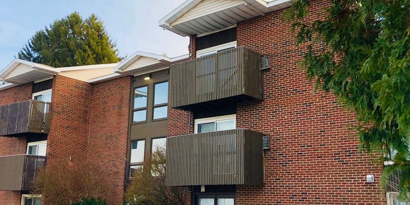 Syracuse Apartment: 220 Polk St