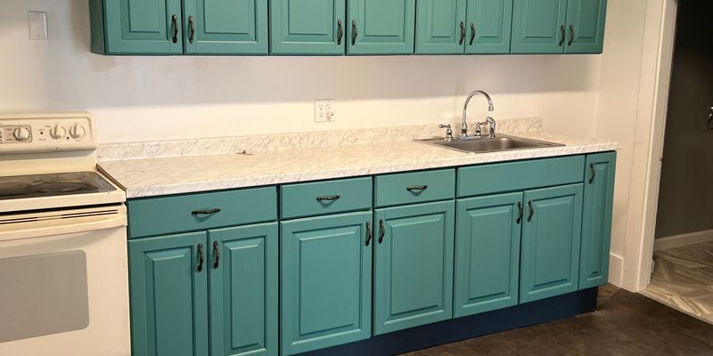 Old Town Apartment: 55 Davis Street