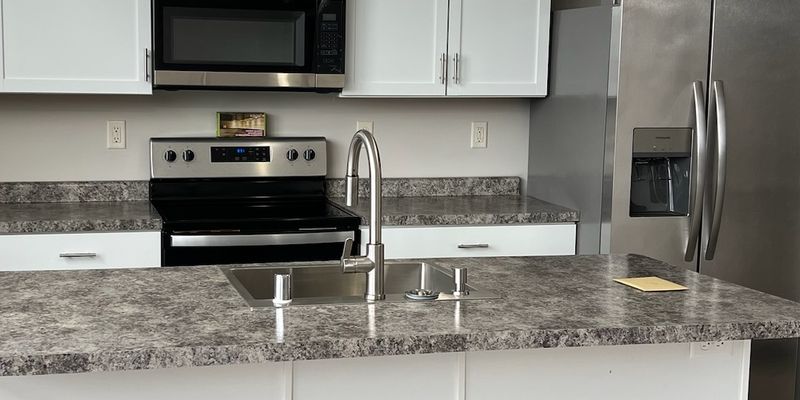 Cudahy Apartment: 3776 E Hammond Ave