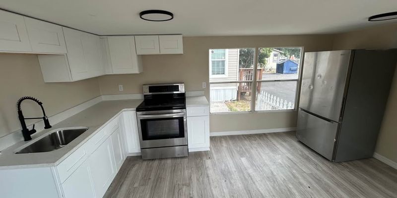 St. Petersburg Apartment: 5680 28th Ave N
