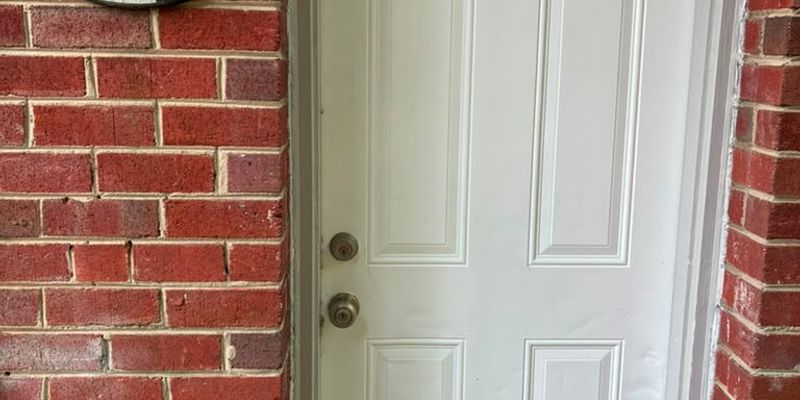Takoma Park Apartment: 8306 Roanoke Ave