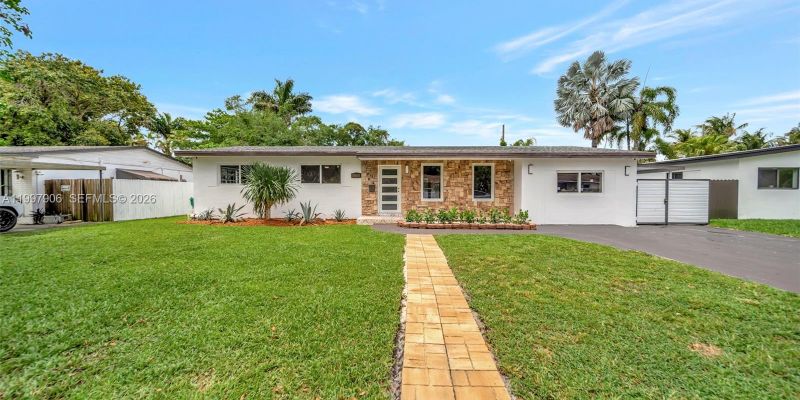 Miami House: 15010 NE 7th Ave