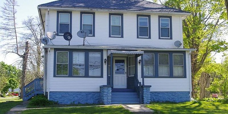 Colchester Multiplex: 116 Broadway St