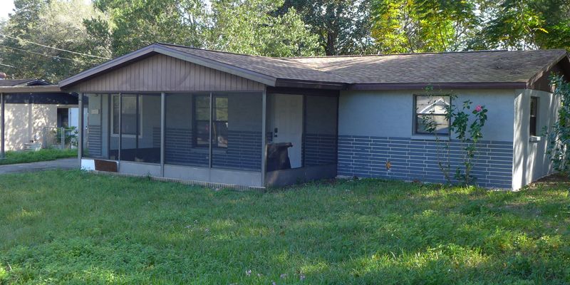 Brooksville House: 26412 Rolling Acres Drive