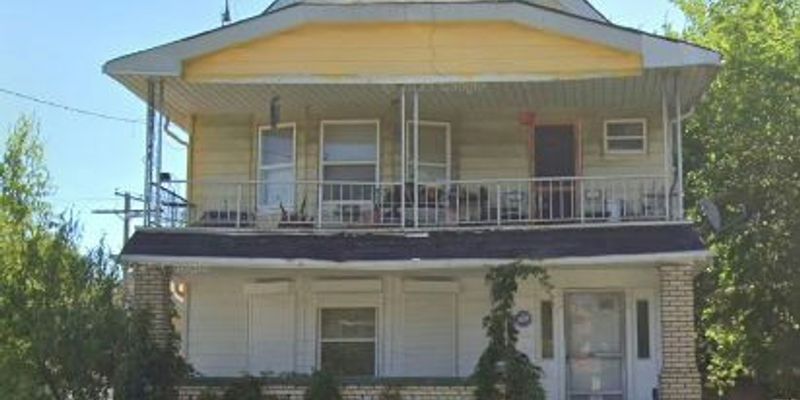 Cleveland Apartment: 3615 E 146th St