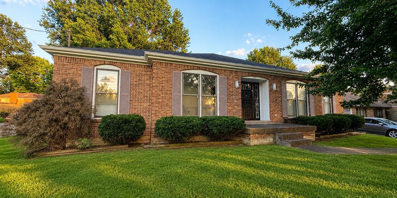 Louisville House: 3701 Hunsinger Ln