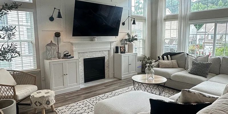 Virginia Beach House: 1204 Topiary Pl