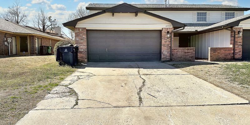 Oklahoma City House: 11713 N Francis Ave