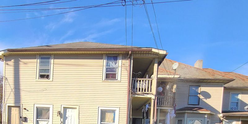 Newark Apartment: 241/243 Mt Vernon Rd