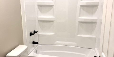 bathroom 2.jpg