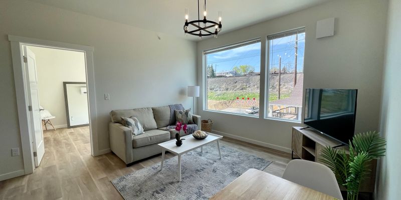 Spokane Apartment: 2520 N Regal St