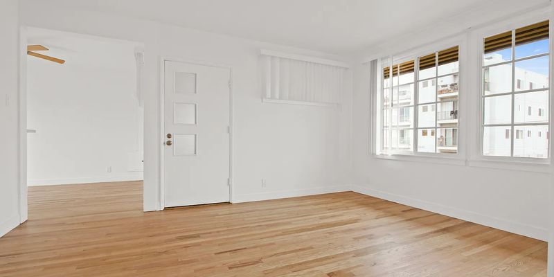 Los Angeles Condo: 6656–6670 W 86th Pl Los Angeles, CA 90045