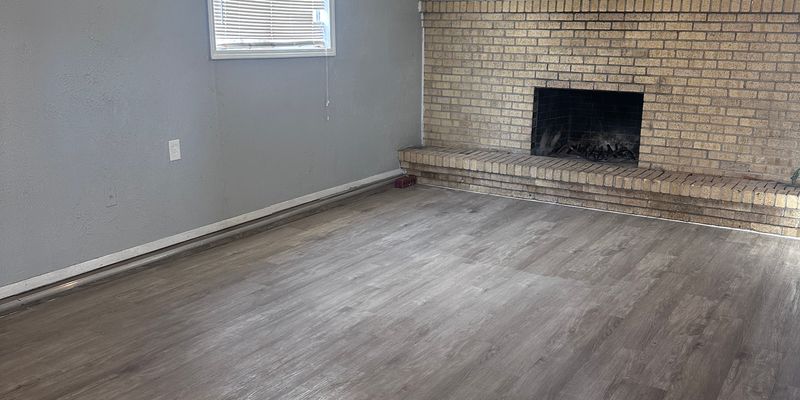 Clovis House: 3009 Vinton St