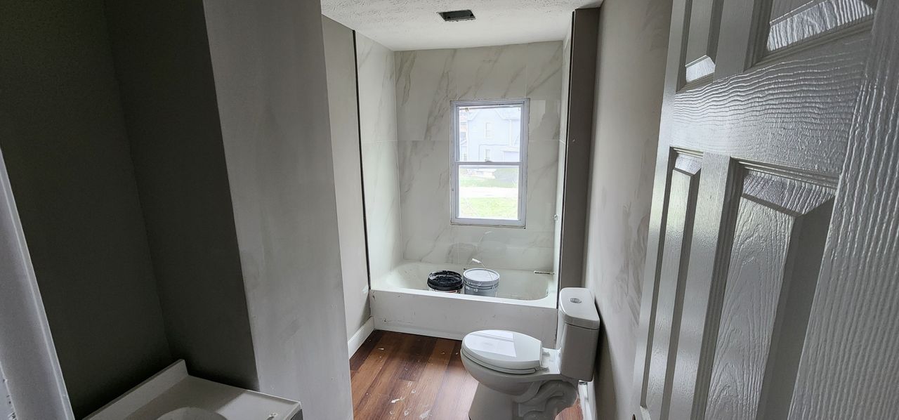 431 Bolander Ave photo 8