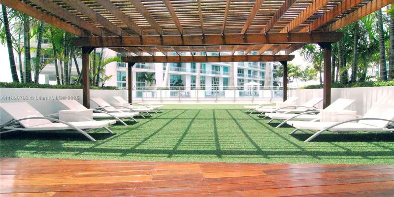 Miami Apartment: 92 SW 3rd St