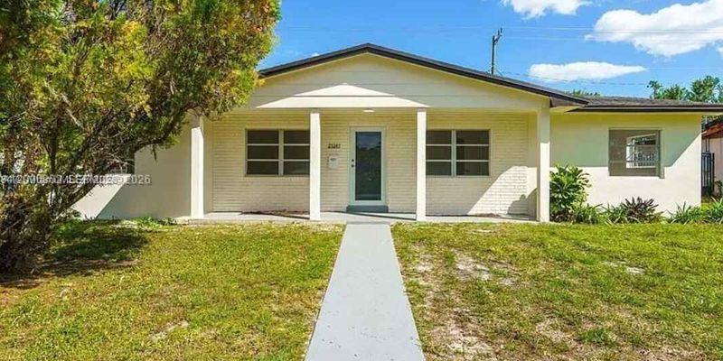 North Miami Beach House: 21241 NE 2nd Ave