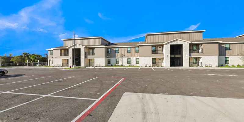 McAllen Apartment: 7008 N 23rd St