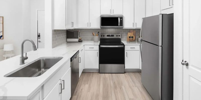 Houston Apartment: 13112 Emmett Rd