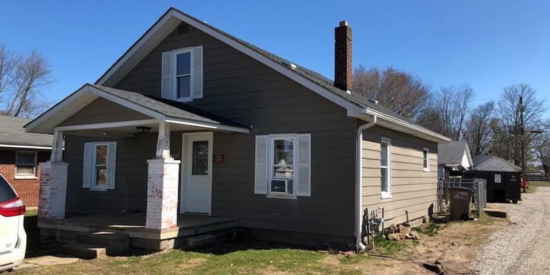 Columbus House: 321 Hege Avenue