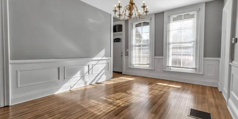Buffalo Apartment: 11 Whitney Pl