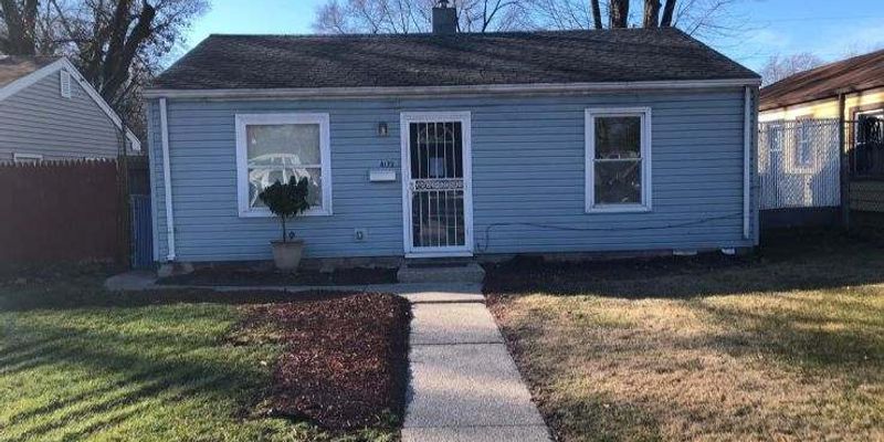 Gary House: 4170 Fillmore St