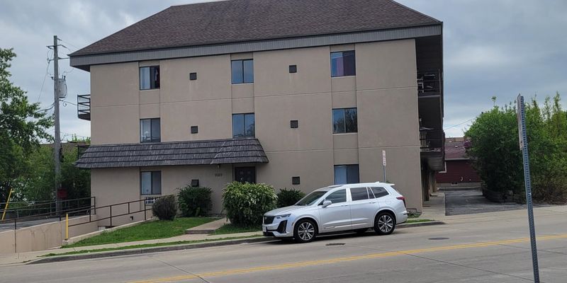 West Allis Apartment: 9129 W National Ave