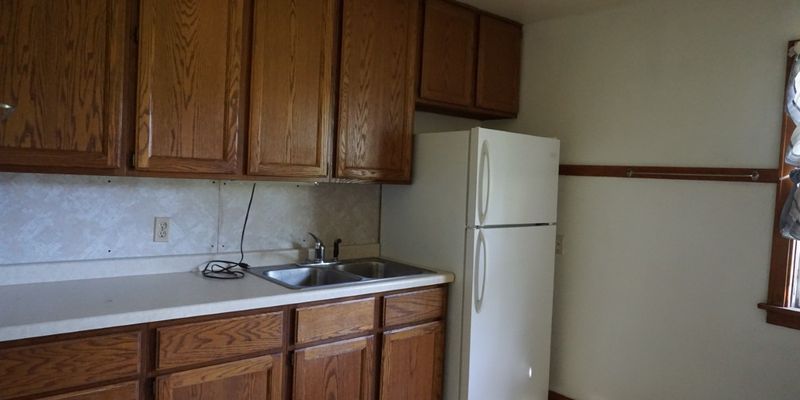 Reedsburg Apartment: 630/632 Vine St
