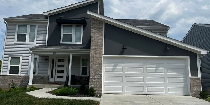 Louisville House: 2018 Poloview Pl