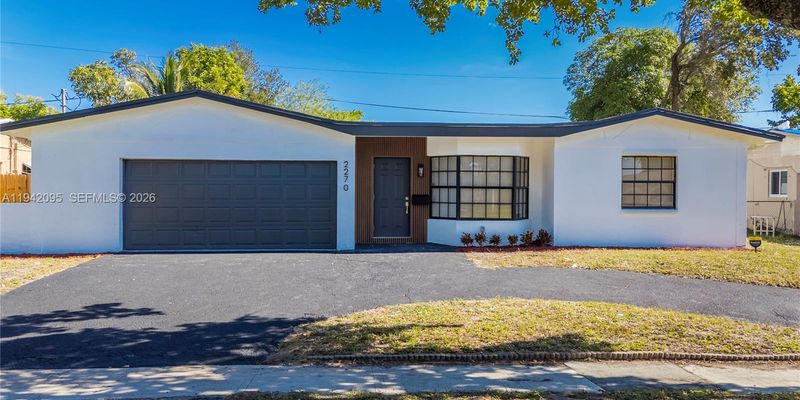 Lauderdale Lakes House: 2270 NW 32nd Terrace