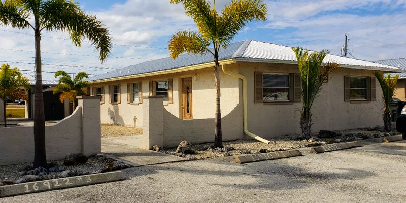 Fort Myers Multiplex: 16910 Carmen Avenue