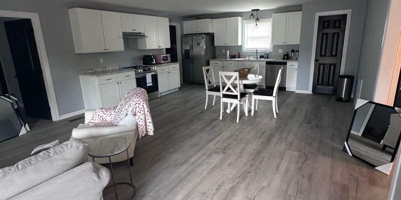 Fyffe Apartment: 123 Brooks St