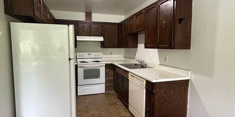 Anchorage Apartment: 1710 Muldoon Cir