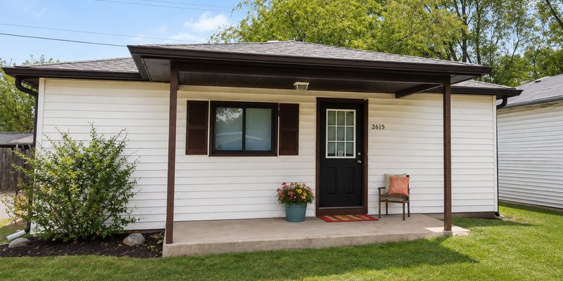 Indianapolis House: 2615 Collier St