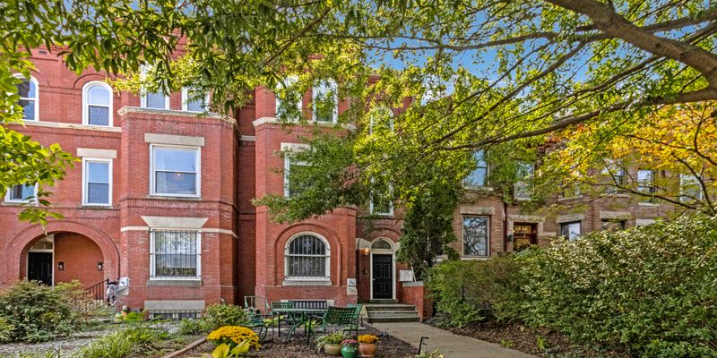 Washington House: 1443 East Capitol St SE