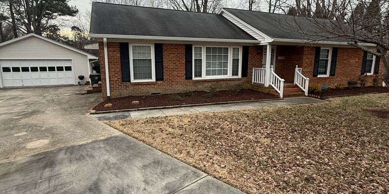 Burlington House: 1526 Regency Ct