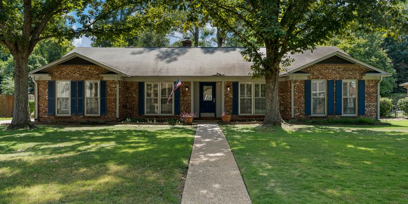 Columbus House: 5827 Winvelly Dr