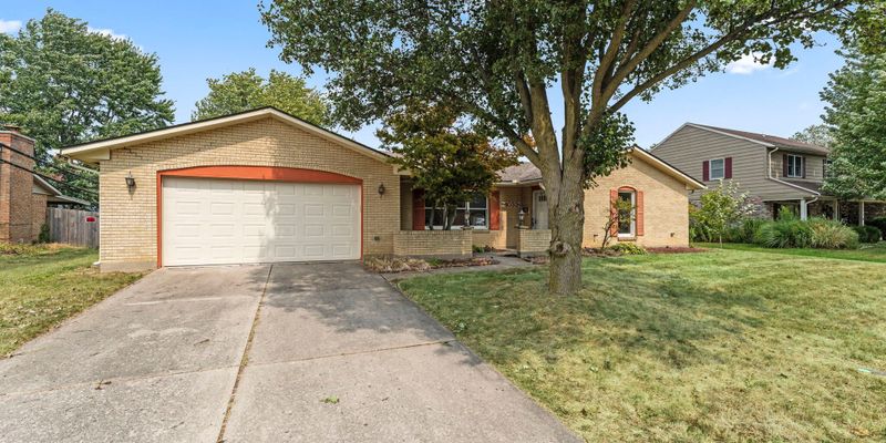 Englewood House: 4033 Caprice Rd