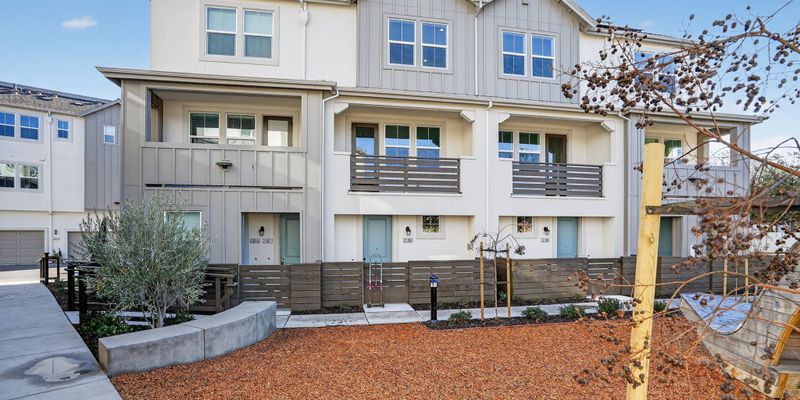 Castro Valley Townhome: 21061 Story St