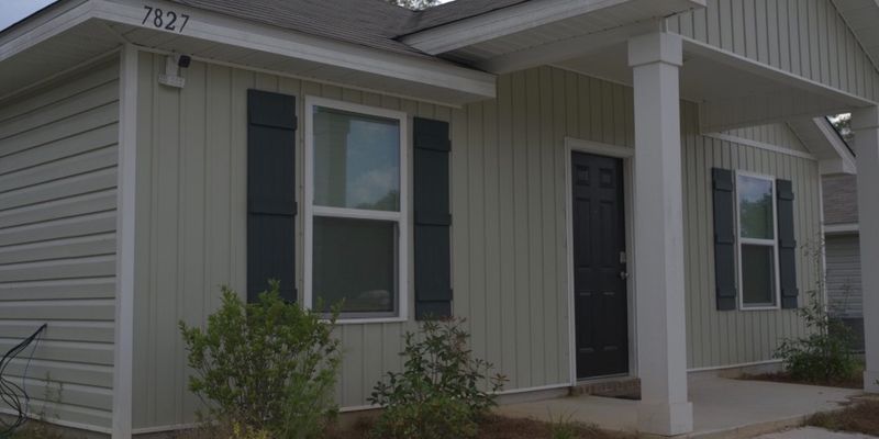 Theodore House: 7827 Monterey Dr