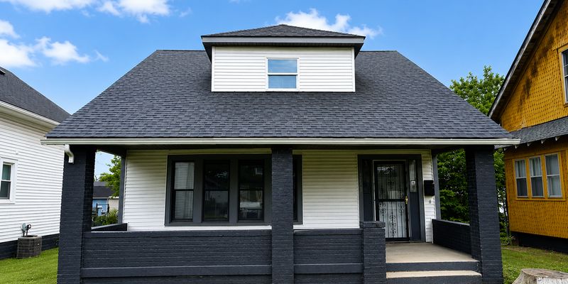 Indianapolis House: 2028 N Dexter St