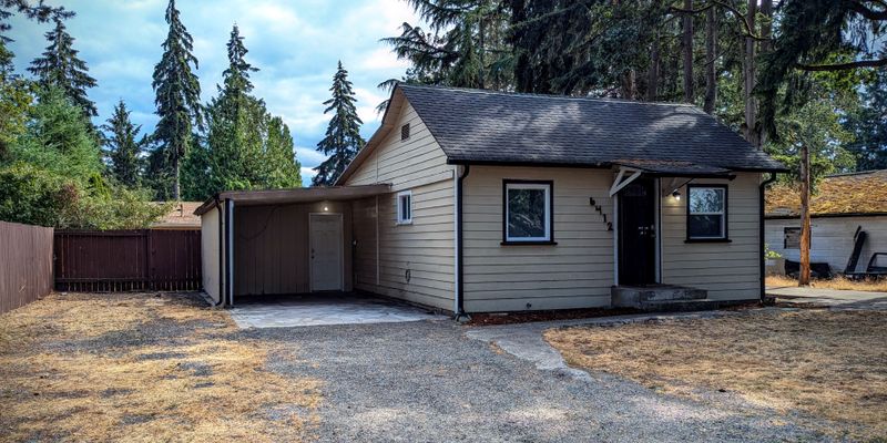 Lakewood House: 6412 Patton Ave SW