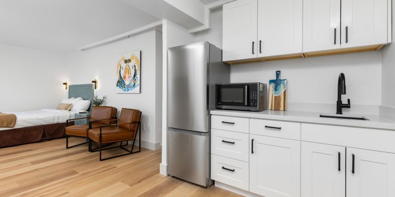 Anchorage Apartment: 1020 W 12th Ave