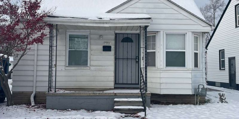 Detroit House: 7701 Vaughan St