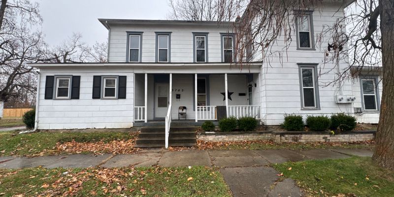 Marion Apartment: 3702 S Boots St