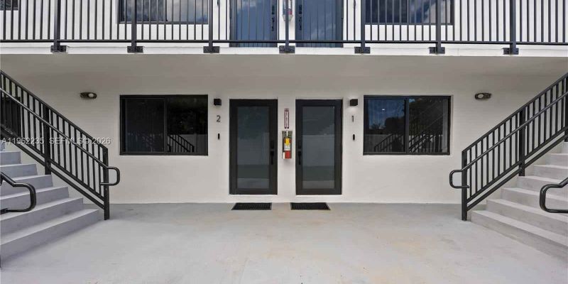 Miami Apartment: 630 NE 166th St