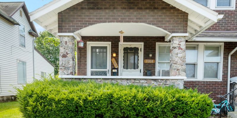 South Bend Apartment: 3306 E Mishawaka Ave